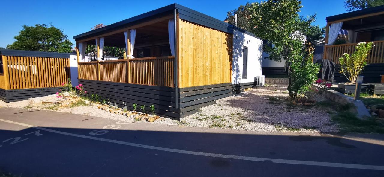 Mobile Home Kmz Selce Exterior photo