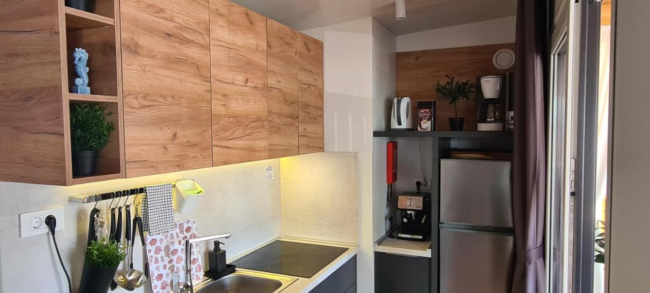 Mobile Home Kmz Selce Exterior photo