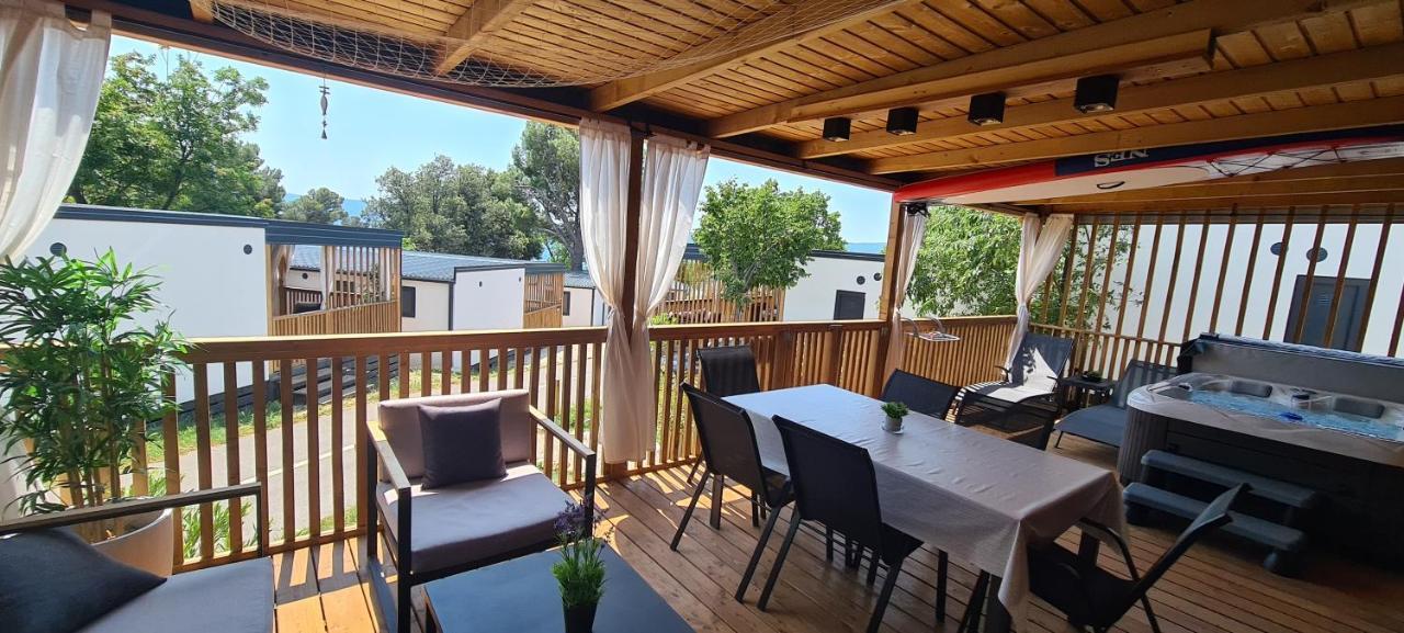 Mobile Home Kmz Selce Exterior photo